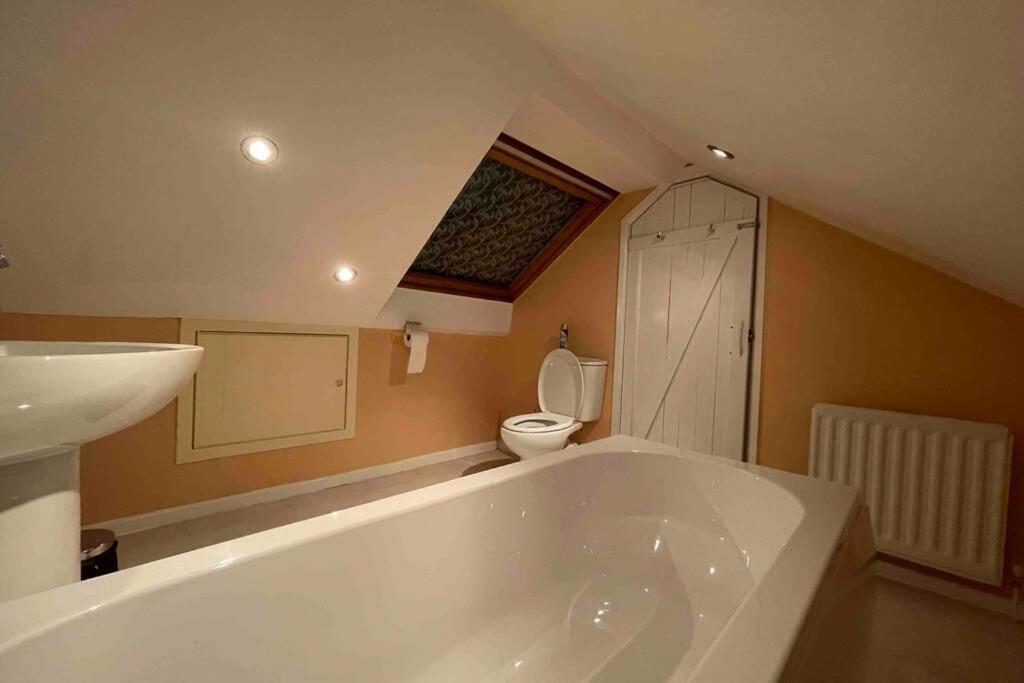 Detached Bungalow II Big Garden II Pet Friendly Βίλα Hednesford Εξωτερικό φωτογραφία